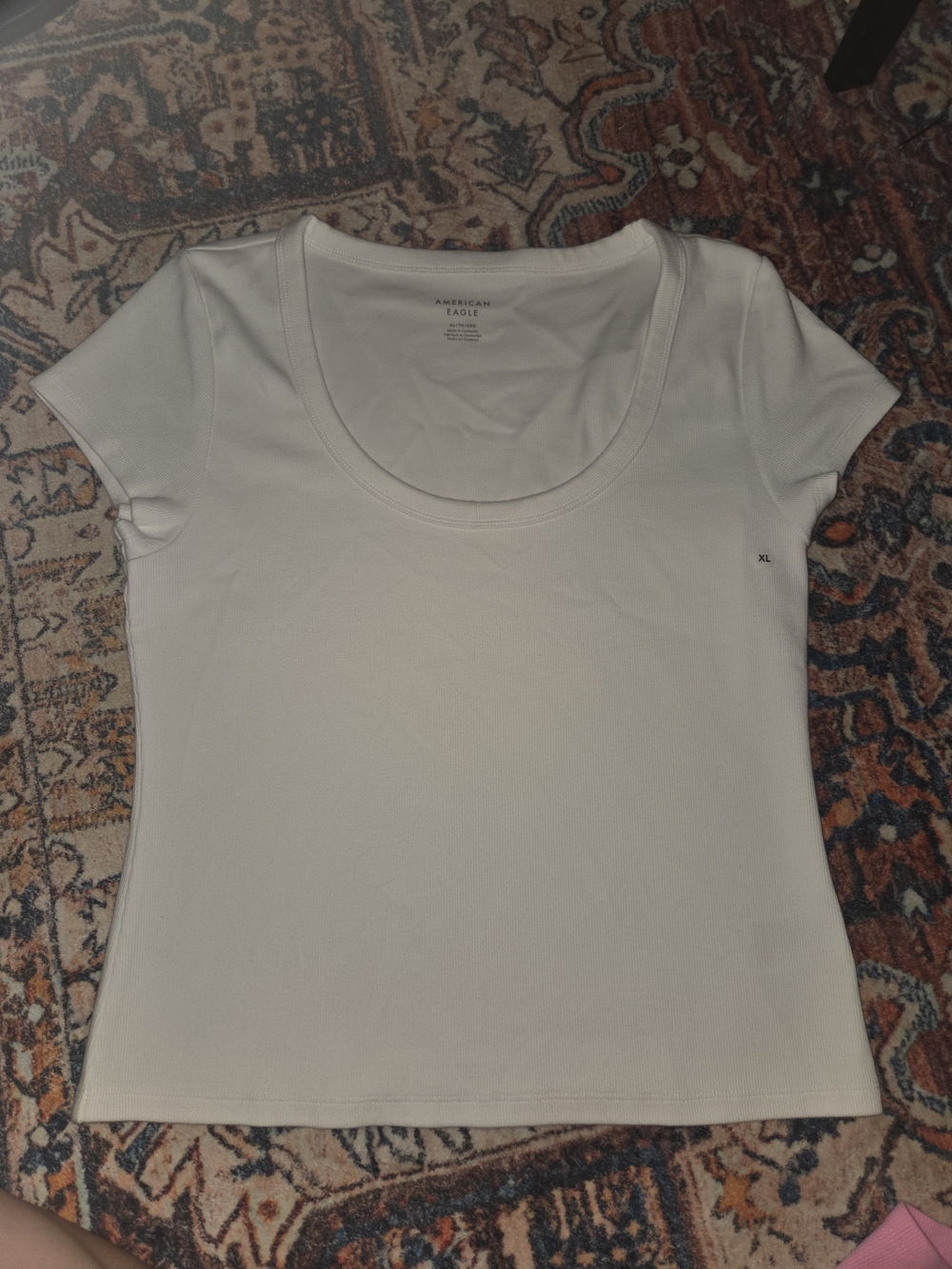 American Eagle Outfitters Women's White Scoop Neck Short Sleeve Tee